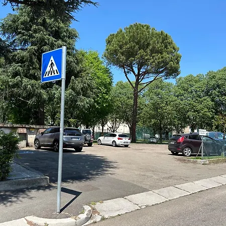Vista Panoramica Dotato Di Tutti I Comfort 2 Da Letto 2 Bagni Cucina E Grande Soggiorno Con Balcone Imola