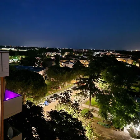 Vista Panoramica Dotato Di Tutti I Comfort 2 Da Letto 2 Bagni Cucina E Grande Soggiorno Con Balcone * Imola