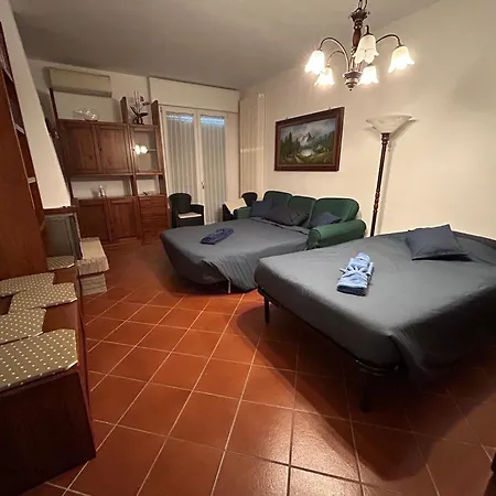 Vista Panoramica Dotato Di Tutti I Comfort 2 Da Letto 2 Bagni Cucina E Grande Soggiorno Con Balcone Imola