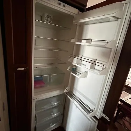 Vista Panoramica Dotato Di Tutti I Comfort 2 Da Letto 2 Bagni Cucina E Grande Soggiorno Con Balcone *