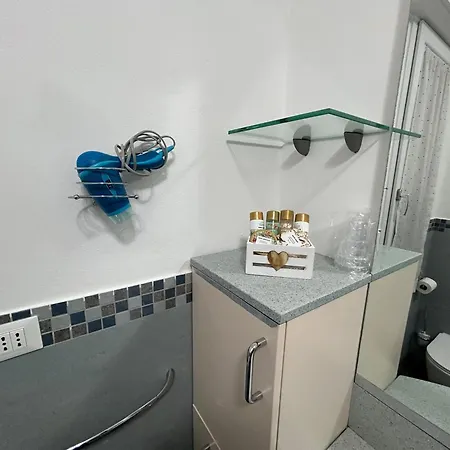 Vista Panoramica Dotato Di Tutti I Comfort 2 Da Letto 2 Bagni Cucina E Grande Soggiorno Con Balcone Daire